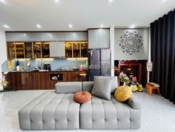 Duy nhất 1 nhà lạc long quân gần ô tô, full nội thất 72m² giá 11.5 tỷ