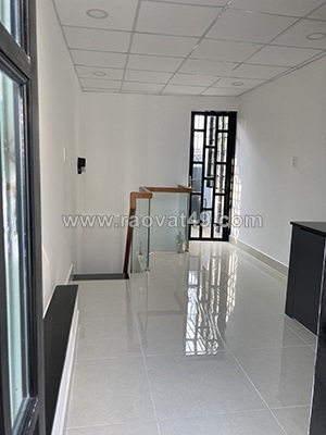 ~/Img/2025/10/gia-re-cho-thue-nha-moi-100-1-tret-3-lau-4pn-mat-tien-so-189-nguyen-cu-02.jpg