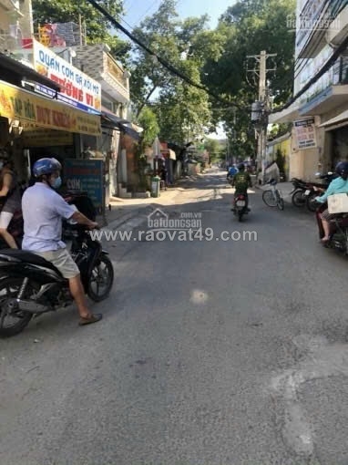 ~/Img/2025/10/giam-500-trieu-chi-con-6-tyban-day-phong-tro-hem-xe-hoi-truoc-nha-5m-tan-02.jpg