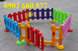 Hàng rào bằng nhựa lắp ghép dành cho trẻ em mầm non