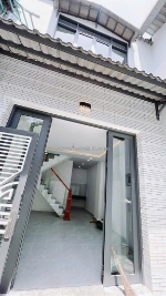 Hẻm 1/ dt  ngang 3.75 dài 9 nở 3.8 nhà mới đúc q4 có 2 tỷ nhỉnh