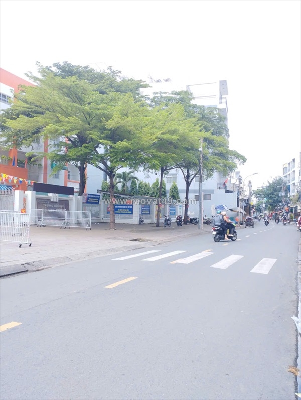 ~/Img/2025/10/hiemtrinh-dinh-trong-70m-hxh-8m-thong-kinh-doanh-sat-q11-01.jpg