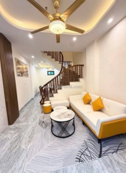 Hơn 5 tỷ có nhà đẹp phú lương hà đông _ 5 tầng full nội thất _15m ra ôtô tránh