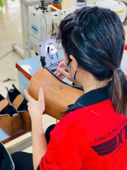 Khởi nghiệp mùa tết – lấy sỉ ví da, thắt lưng giá từ 40k, dễ bán