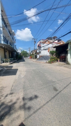 Lô đất vàng (5x30) nguyễn văn quá kế bên nhà hàng đông phương – đường 10m