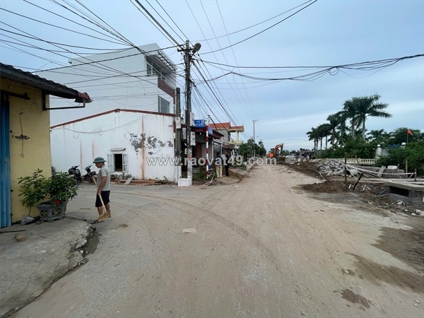 ~/Img/2025/10/lo-hiem-dep-duong-10m-gia-chi-2x-trieum-zalo-0567-222-555-01.jpg