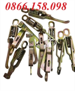 Lý do các tài xế nên thay chốt khóa cửa xe tải định kỳ