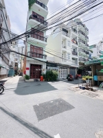 Mặt tiền ngang 3.5 nở 4.5 dài 20m

 - 5 tấm - dòng tiền 80 triệu tháng q4