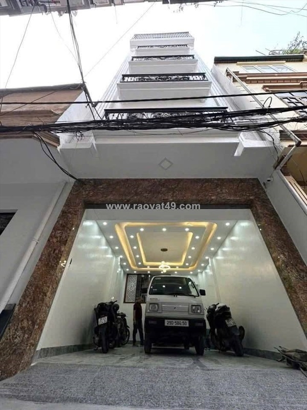 ~/Img/2025/10/ngo-thong-oto-vao-nha-20m-nha-ra-pho-nguyen-dinh-hoan-dt45m-6-tang-thang-may-01.jpg