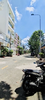 N.gộp - mt khu bàn cờ họ lê - 80m - 4 tầng - 12pn - dòng t.iền 25tr nhỉnh 11 tl