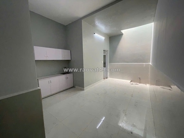 ~/Img/2025/10/nha-1-tret-1-lau-hem-o-to-khu-vip-hiep-thanh-88m-chi-58-ty-01.jpg