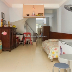 Nhà 2 mặt hẻm ô tô cách mạng tháng tám - quận 10 - 146 m2 vuông vức - 6.6 tỷ