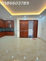 Nhà 30.5m² – 5 tầng – mặt tiền 4m – ngõ 36 phố đức giang – ô tô đỗ cổng – giá