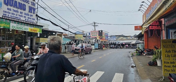 ~/Img/2025/10/nha-478x27-mat-tien-tran-van-muoi-no-hau-tai-loc-gia-chi-11-ty-02.jpg