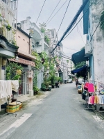 Nhà đẹp 4 tầng – hxh – gần chợ tân hương – đi bộ ra công viên – khu vip tân phú