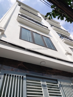 Nhà  đẹp thụy phương - bắc từ liêm - dt38m2 - 5 tầng - giá 6,2 tỷ - ngõ thông -