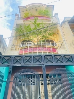 Nhà hxh đường nguyễn hồng đào phường 14 quận tân bình cũ.