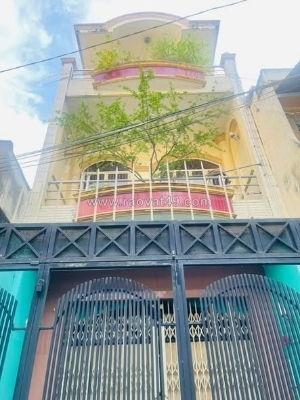 Nhà hxh đường nguyễn hồng đào phường 14 quận tân bình cũ.