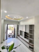 Nhà mặt tiền trung mỹ tây quận 12-dt 8tr/tháng-44m2-3 tầng-4,1 tỷ