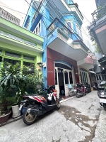 Nhà mới 4 tầng mà chưa đến 5t- đường đ0àn văn bơ- thông ra xóm chiếu-nguyễn tất