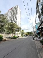 Nhà mt đường lê quang kim p8q8. giá 15,5 tỷ tl