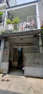 Nhà ngay bốn xã giáp tân phú 43m2 (3.7x12) 2 tầng còn ở tốt, hxh đỗ cửa. btđ,