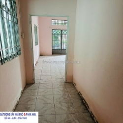 Nhà phố lê văn việt , quận 9 | chỉ có 3 tỷ.n.n.n | đối diện chợ hiệp phú | 0915-096-516.