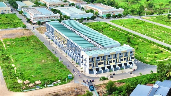 ~/Img/2025/10/nha-pho-tay-ninh-gia-tot-nhat-thi-truong-01.jpg