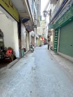 Nhà trung tâm mỹ đình, ở sướng, nội thất đẹp, mới 39m2 x 5 tàng giá 8.6 tỷ