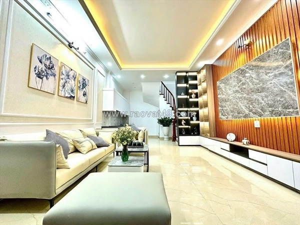 ~/Img/2025/10/nhinh-10-ty-nha-vai-buoc-chan-la-ra-cong-vien-cau-giay-5t-x-40m2-02.jpg
