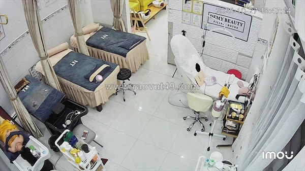 ~/Img/2025/10/sang-nhuong-tiem-spa-nail-tai-long-hau-4-can-giuoc-tay-ninh-02.jpg