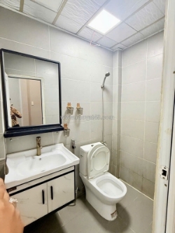 Sát mặt tiền hoàng diệu vĩnh khánh 
có hởn 3 tề đúc bê tông q4