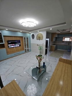 Sát mặt tiền xe hơi 10 m 
q7 tân mỹ 
ngang 5 dài 9 
có 3 tê