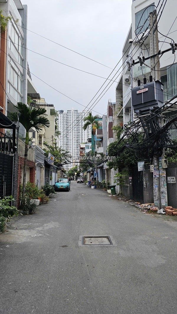 ~/Img/2025/10/sat-mat-tien-xe-hoi-himlam-q7-tan-hung-ngang-3-dai-7-co-3-toi-02.jpg