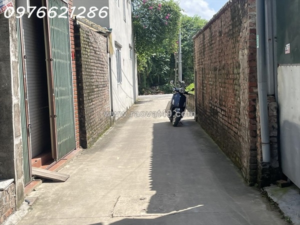 ~/Img/2025/10/sieu-hiem-ban-dat-giang-bien-ngo-o-to-gan-cho-quan-tinh-quang-30m-gia-37-02.jpg