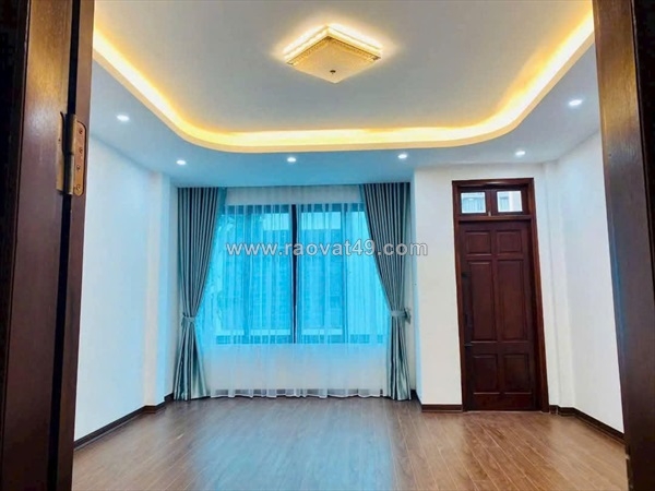 ~/Img/2025/10/sieu-pham-biet-thu-lo-goc-cau-buou-thanh-liet-ha-noi-02.jpg
