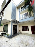 Siêu phẩm biệt thự mini hiếm có của mb08 - nam ngạn - đường hè rộng thênh