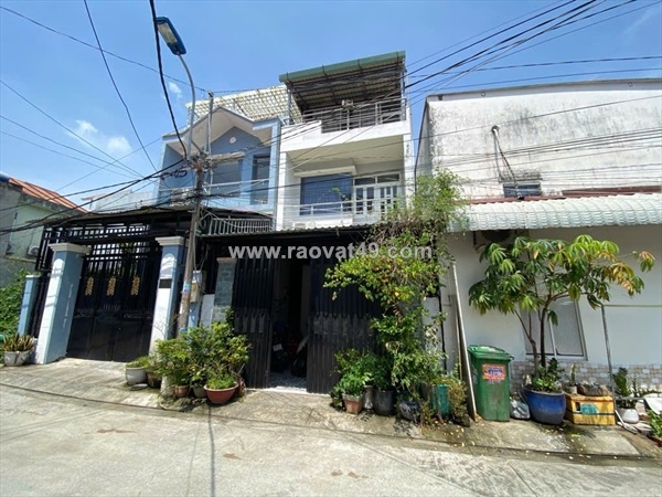 ~/Img/2025/10/sieu-pham-hiem-nha-3-tang-duong-o-to-le-van-luong-phuoc-kien-gan-phu-my-01.jpg