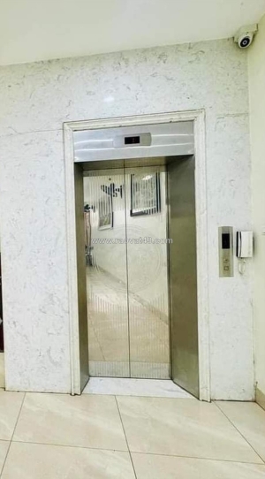 Tôi cho thuê nhà hai cửa đi, mới, 106m2_ 4t; vỉa hè, trúc bạch-34 tr