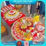 Trên mâm cúng mụ cho bé có thể bày trí cả gà và vịt được không ?