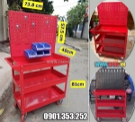 Xe đẩy dụng cụ 3 tầng có bảng treo hàng sẵn ship tq