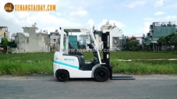 Xe nâng dầu unicarrier 1.5 tấn chức năng dịch giá