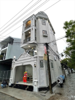 🏢 bán nhà 4 tầng – 3 mặt tiền duy tân, trung tâm tp huế. cao ráo ko lụt