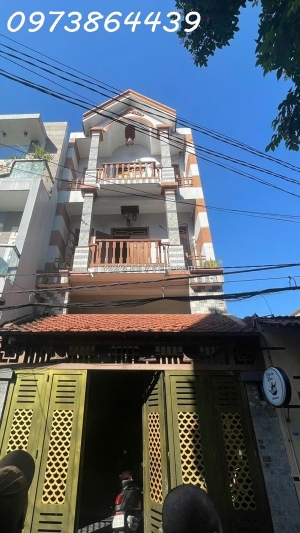 🏡 bán nhà đẹp 5 tầng – quận 12
tặng full nội thất gỗ cao cấp – hẻm thông 2 xe