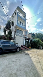 [ quận 7 ] nhà 2 tầng - hẻm 10m. cách nguyễn văn linh 50m, quận 7.