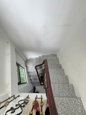 .11.25.1 phân lô láng hạ, ô tô chạy vòng quanh nhà 6  tầng thang máy mới kính