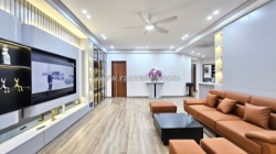 20.11.25.1 bán 3 ngủ trung hòa - hoàng đạo thúy, dt120m2, nội thất mới tinh