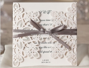 5 lợi ích khi dùng máy cắt laser thiệp cưới tự động