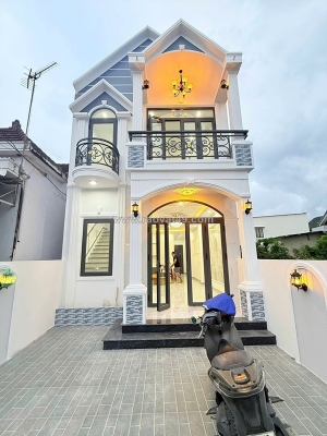 Bán biệt thự mái thái cổ điển phường bắc nha trang.