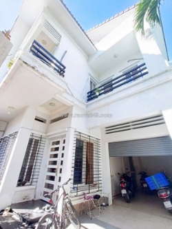 Bán biệt thự wew công viên quận 7 , 3 lầu , ngang
10m vừa giảm 4 tỷ chỉ còn 16